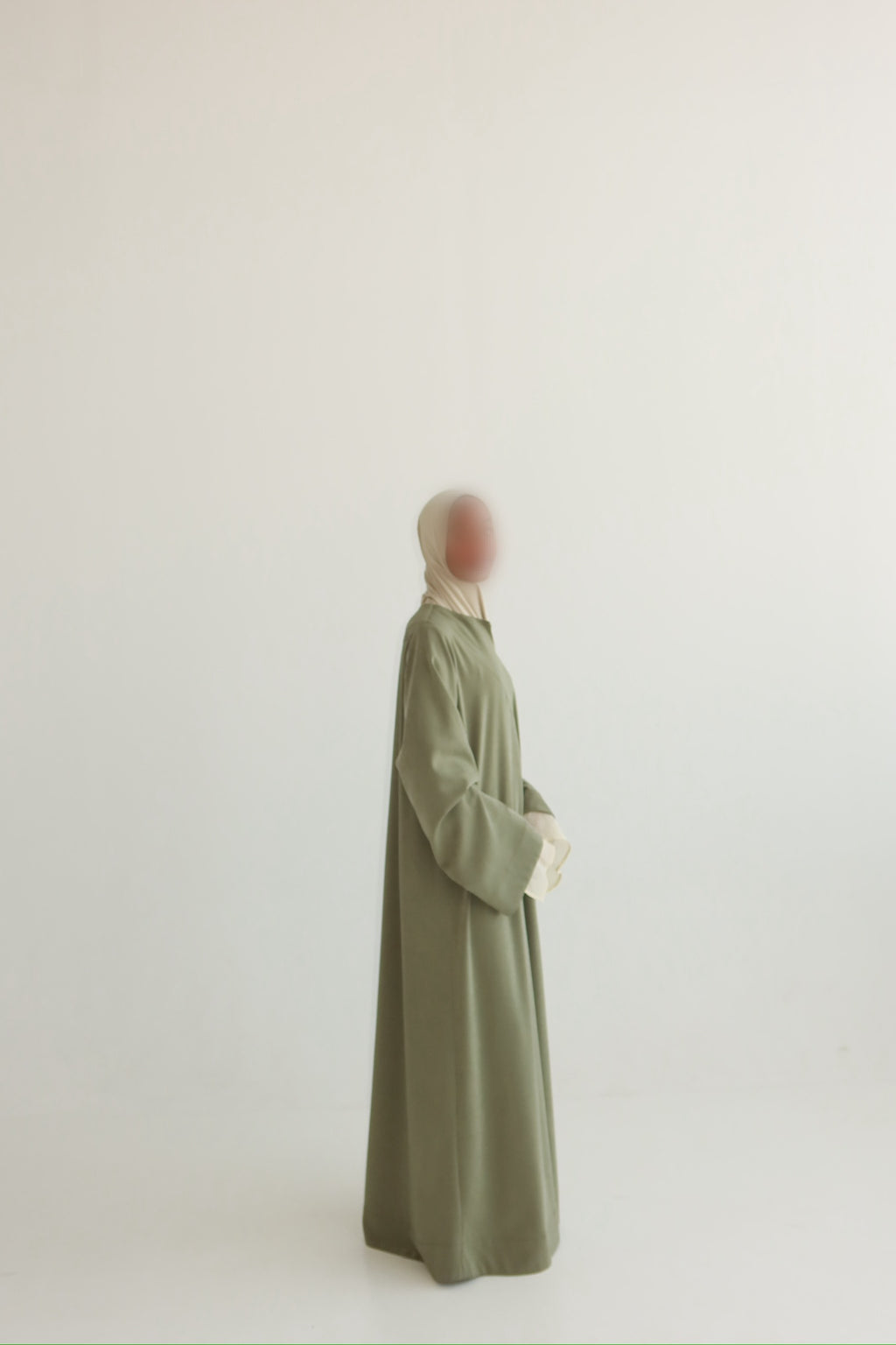 Elara – Soft Sage