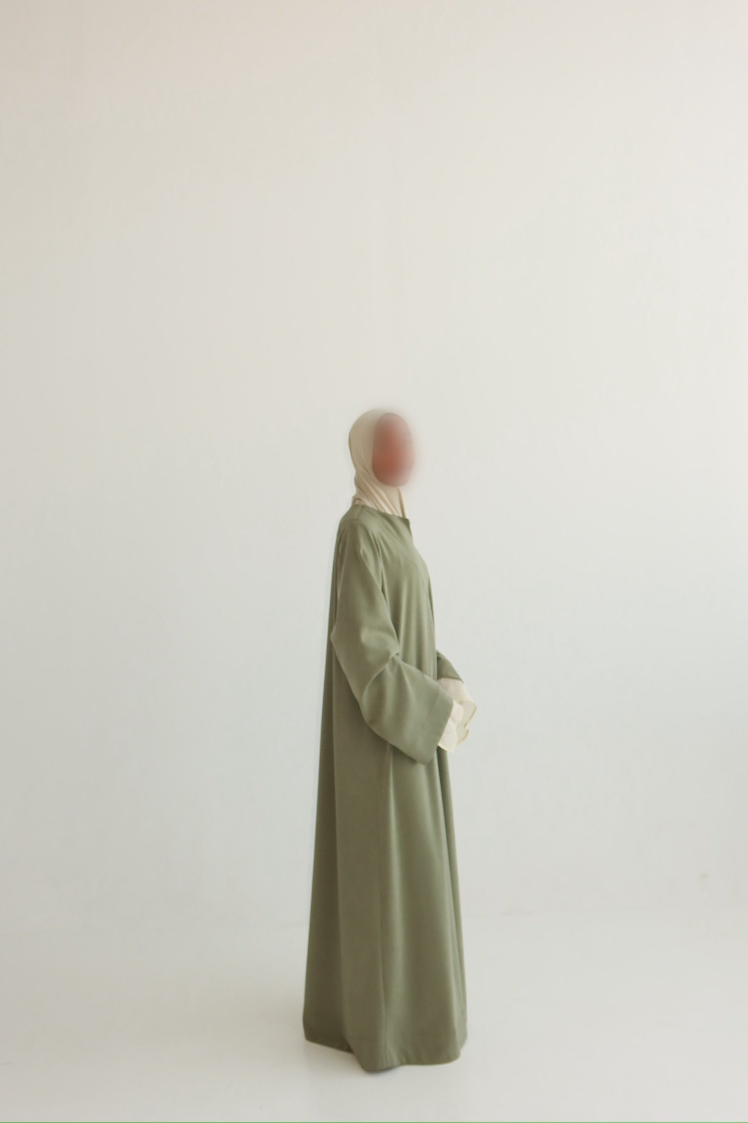 Elara – Soft Sage