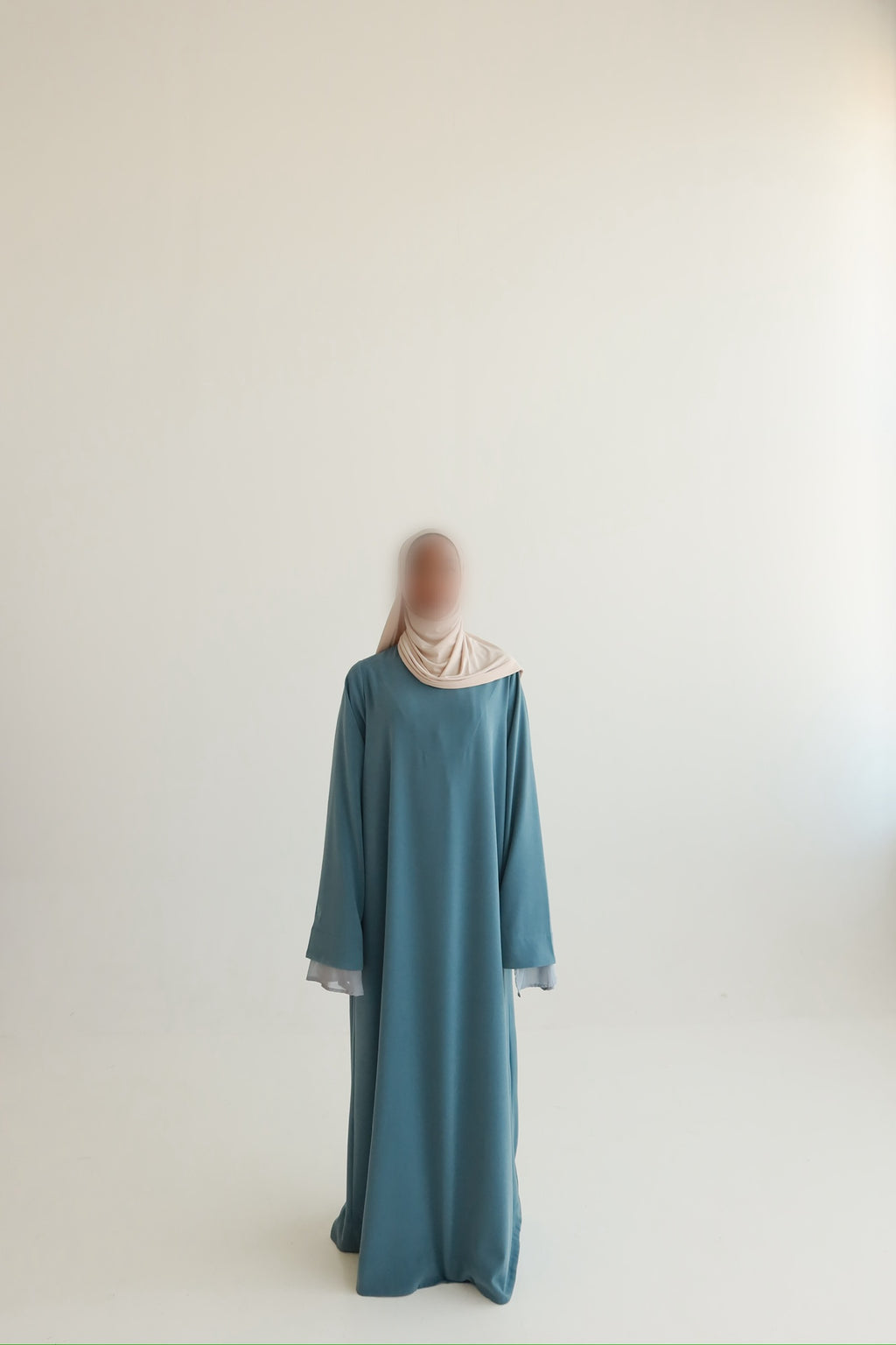 Elara – Petrol Mist