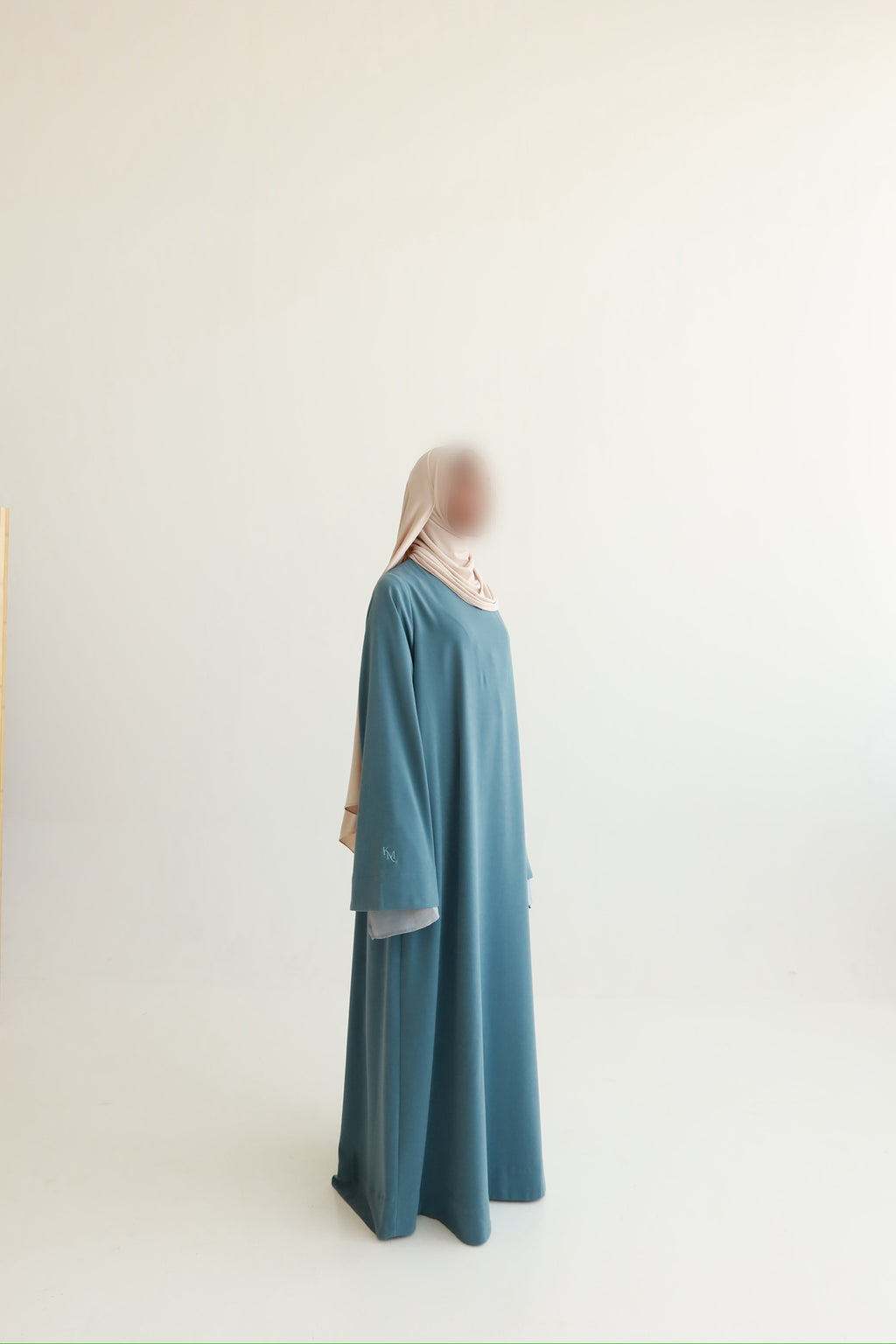 Elara – Petrol Mist