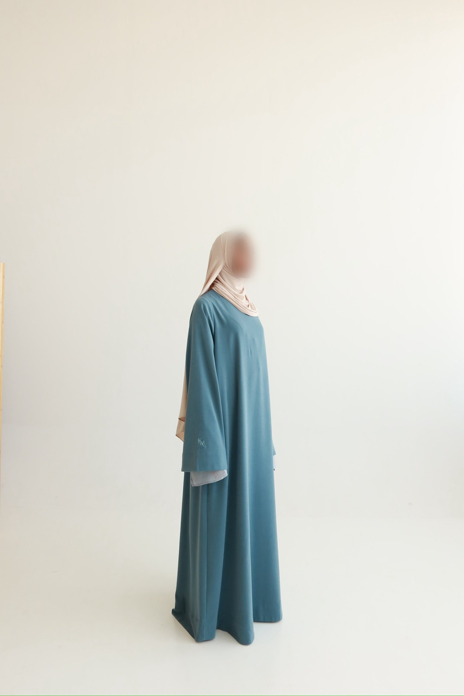 Elara – Petrol Mist