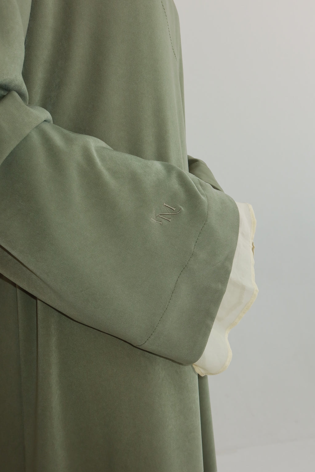 Elara – Soft Sage